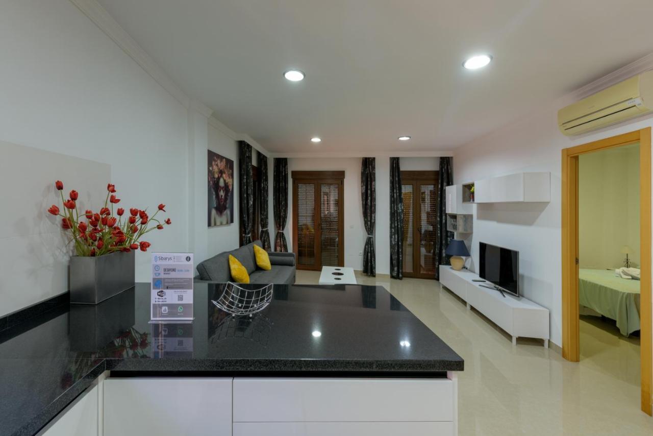 Apartamento Centrico Sibarys - 2 Dormitorios- Calle Pintada Nerja Exterior photo
